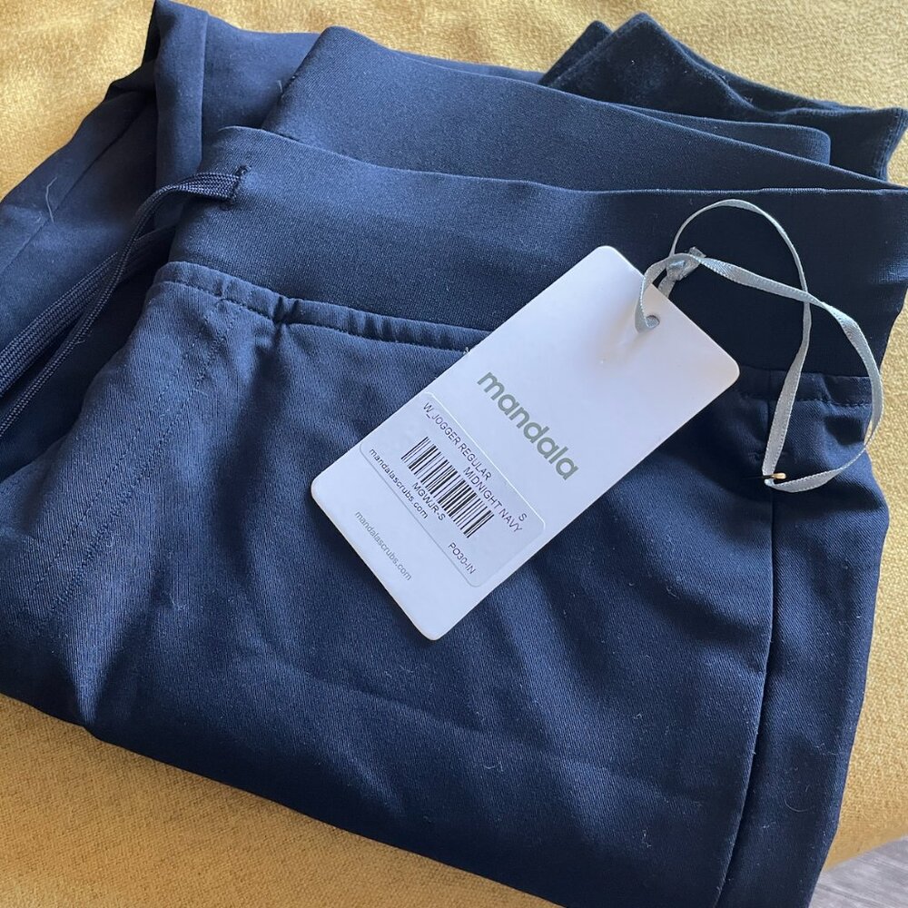 Mandala 9 Pocket Joggers